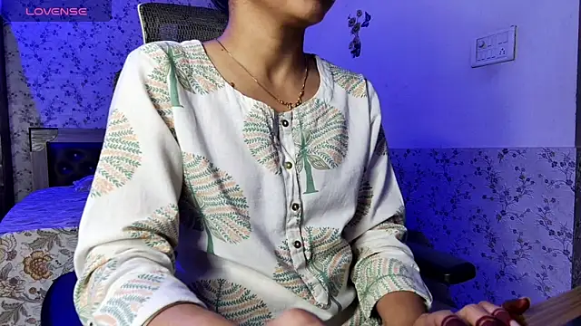 snow_white123 live cam profile