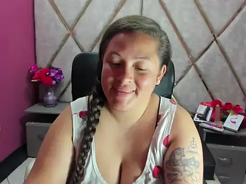 sarah_boobs_ - Sarah_Boobs_'s free webcam - UK Sex Cams