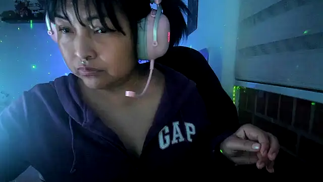 Shaddycute_ live sex cam