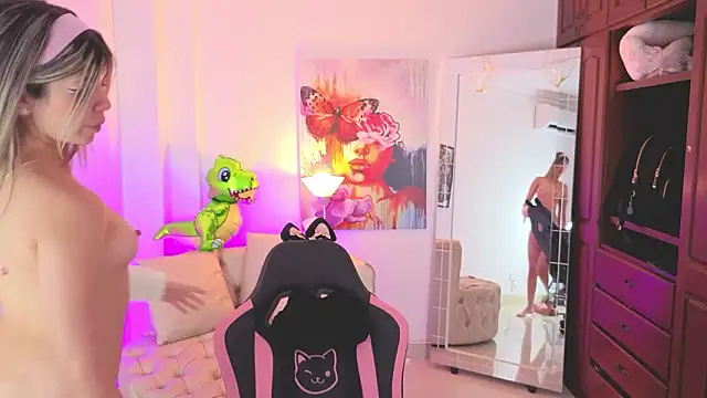 nataasha___ (F young) - 😍BODY TOUR FOR YOU + SPREAD PUSSY😍