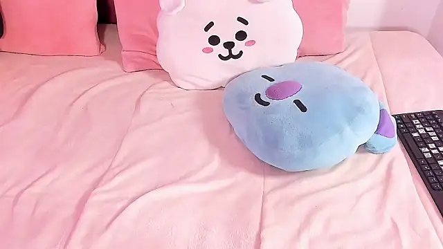 melanniesimons - MelannieSimons's free webcam - UK Sex Cams