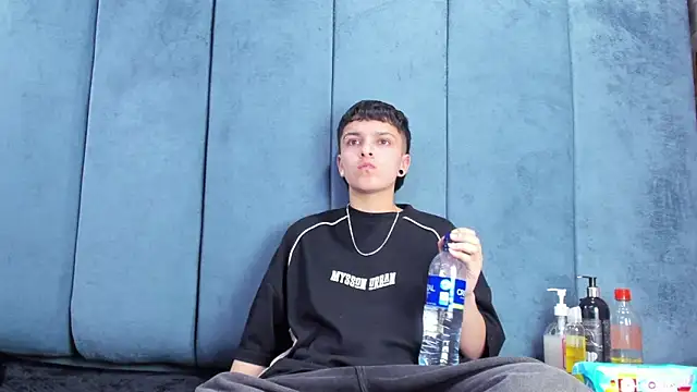 megan_thompson_ - Megan_Thompson_'s free webcam - UK Sex Cams