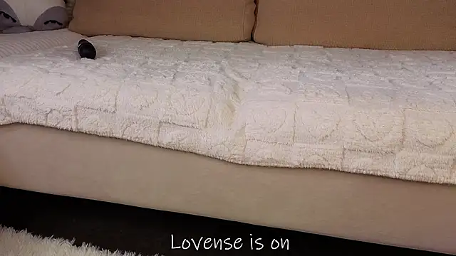 lurleneramo (F young) - Remove shirt