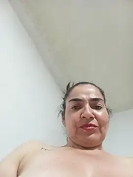 Webcam Model (MaryRoze_)  is live.Free join now!