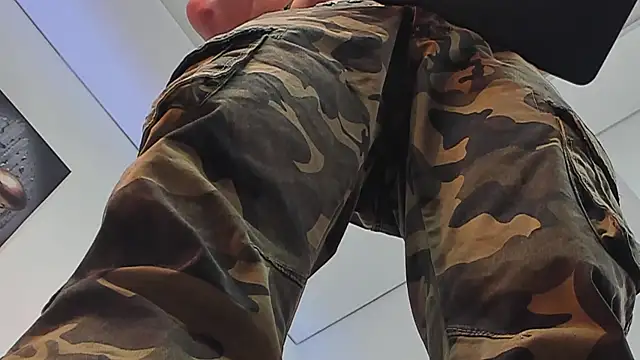 Angelo_Varek live sex cam