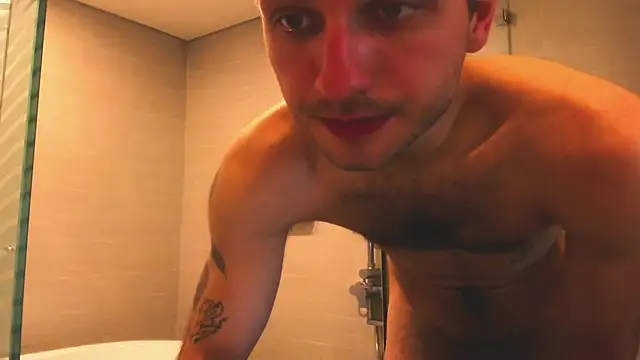 darkrogue19 - DarkRogue19's free webcam - UK Sex Cams