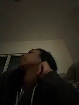 Your_Paris live sex cam