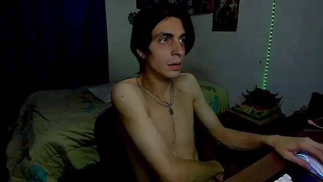 golden_ryyan (M young) - come here an enjoy my hot show