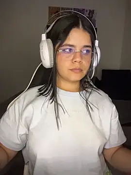 2angela_ (F teen) - full naked + zoom pussy♥️