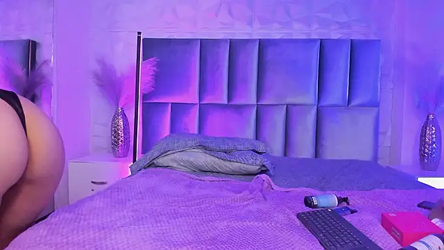 selene_bennet (F young) - twerk and hard spanks😈❤️