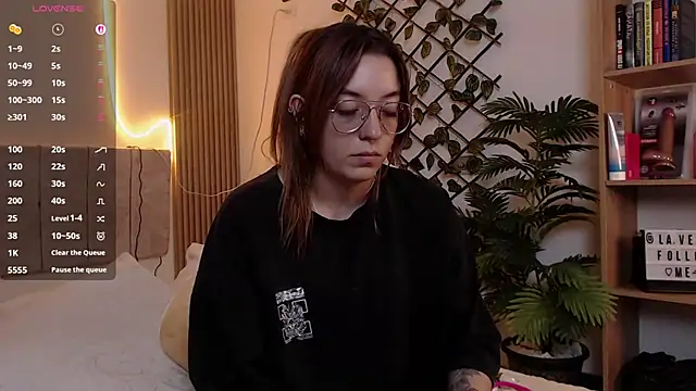 soy_mangx (F young) - Lush + Plug