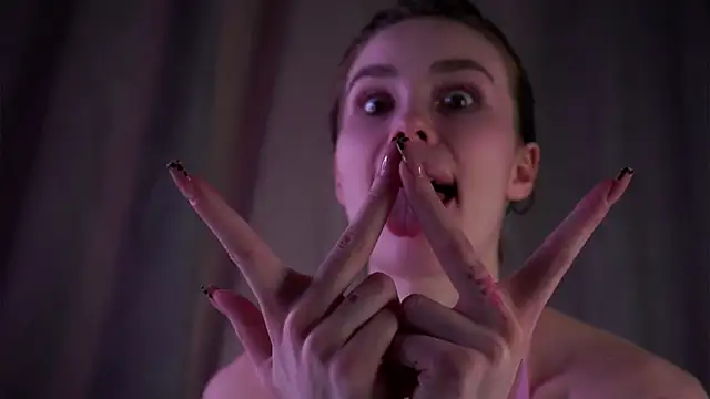 monetleitman (F teen) - destroy my pussy😈