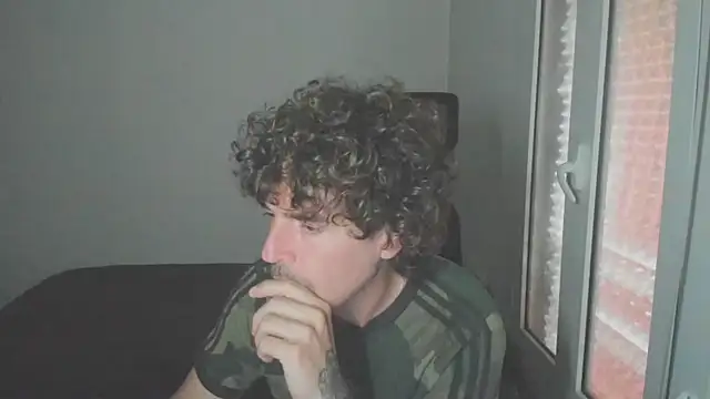 joaquin420_hot (Ask my age) - Cum