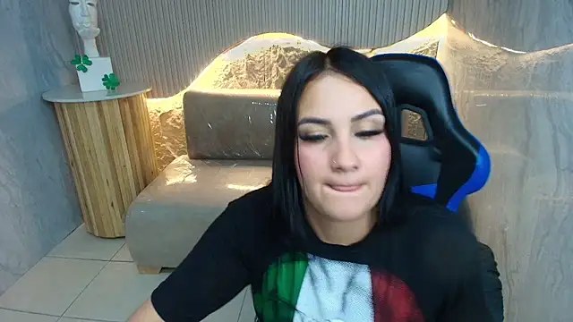 mia_rosse_r (F young) - calmetoe