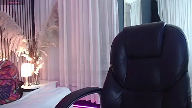 eiliin07 (F teen) - Suck your fingers Eilin🖖