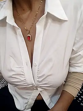 Webcam Model (Rising_Queen)  is live.Free join now!