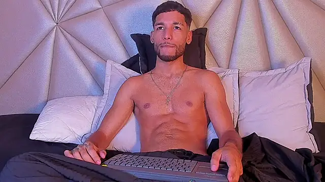 thiagoferreti (M twink) - Balls Play 🍌🔥