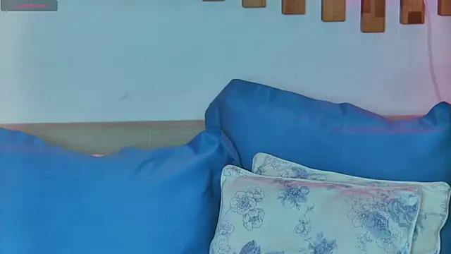 ceylanxo - CeylanXO's free webcam - UK Sex Cams