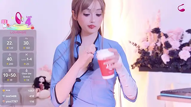 美女Yr_kitten_333在线直播