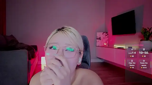 RileyMee live sex cam