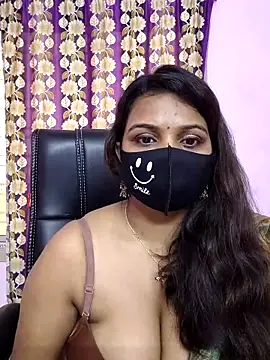 Webcam Model (cutie_pei002) is live