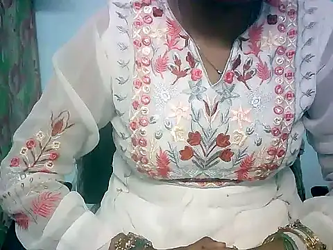 wild-paaro143 - Wild-paaro143's free webcam - UK Sex Cams