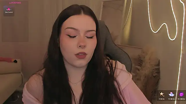 coramiel - CoraMiel's free webcam - UK Sex Cams