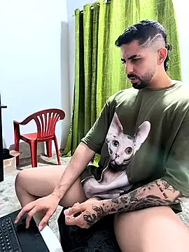 giannis090 (M young) - show cum in my meal