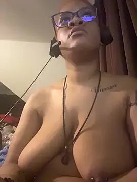 Preview of nickytheehawtie