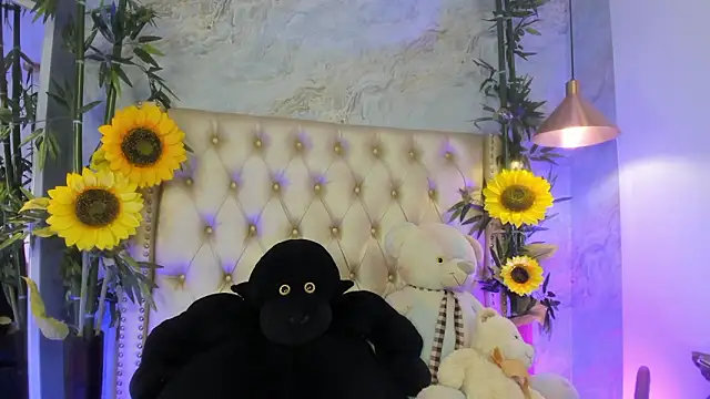 littleejaz (F teen) - oil in ass