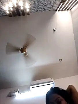 Cute-Janvi20 live sex cam