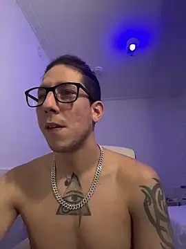 titannoir - TitanNoir's free webcam - UK Sex Cams