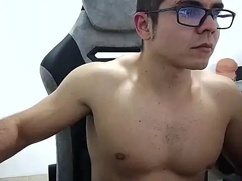 milcaritas3 - MILCARITAS3's free webcam - UK Sex Cams