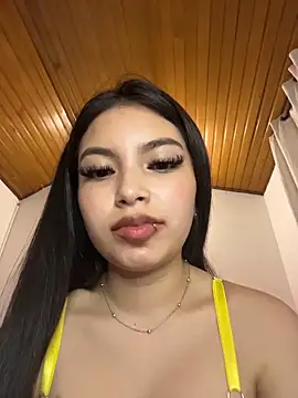 Webcam Model (Mady_Pink) is live