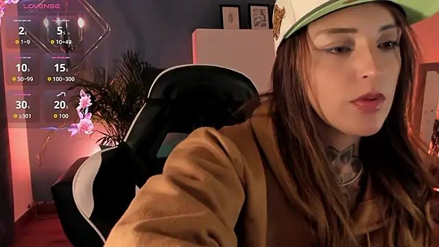 megan_inked - Megan_inked's free webcam - UK Sex Cams