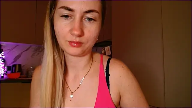 bluuesilk - BluueSilk's free webcam - UK Sex Cams