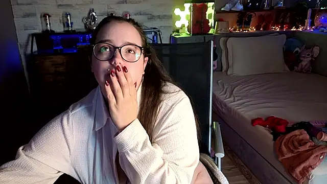 Kimberly-Caprice live sex cam