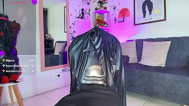 zully_green - Zully_Green's free webcam - UK Sex Cams