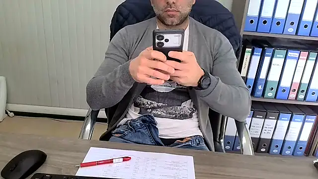 evasionee - Evasionee's free webcam - UK Sex Cams