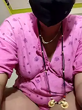 Webcam Model (Priyanka_30)  is live.Free join now!