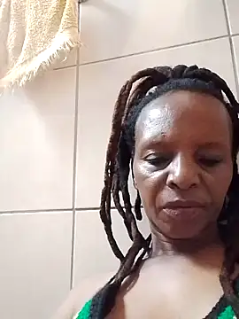 01wetlips (F mature) - Fingering (4)