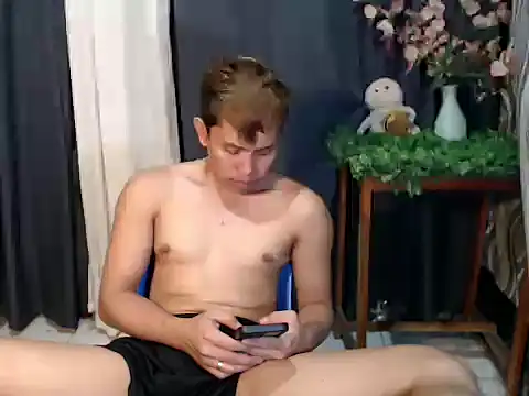 baby_maxxx (M young) - I'M NEW HERE WANNA HAVE SOME FUN #ASIA #