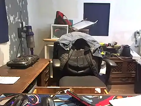 clouddadddyyy420 - CloudDadddyyy420's free webcam - UK Sex Cams