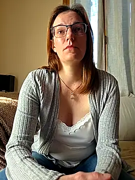 SpiceLea live sex cam