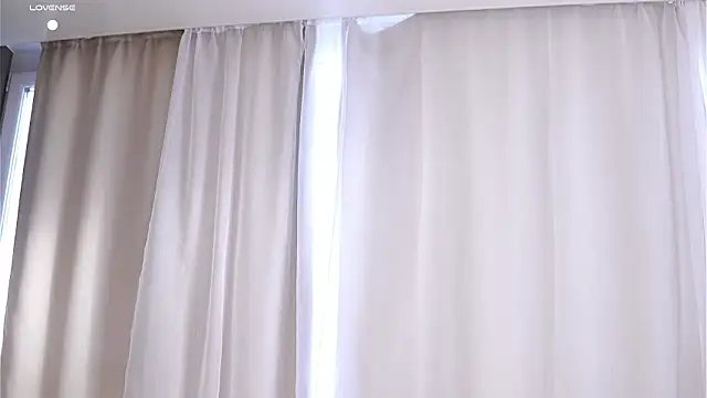 KnittedGoo live sex cam