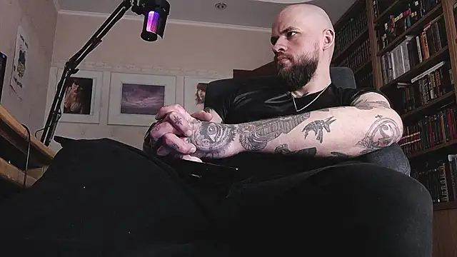 findomjason (M young) - to be a good boy is what u crave😈