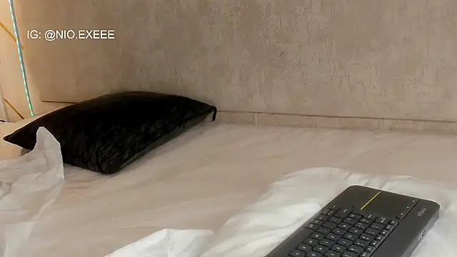 Nioki_ live sex cam