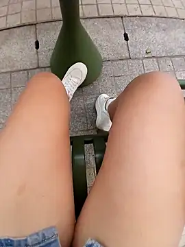 Cum and squirt public