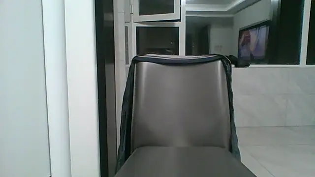 nole_china7 (Ask my age) - talk / fun / cum