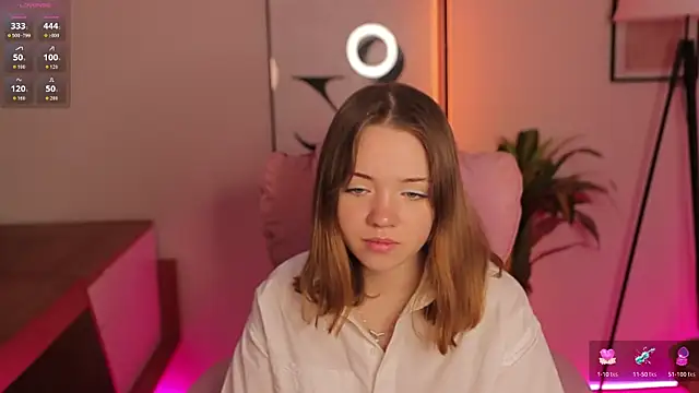 kiss_moon (F teen) - spread butt💦